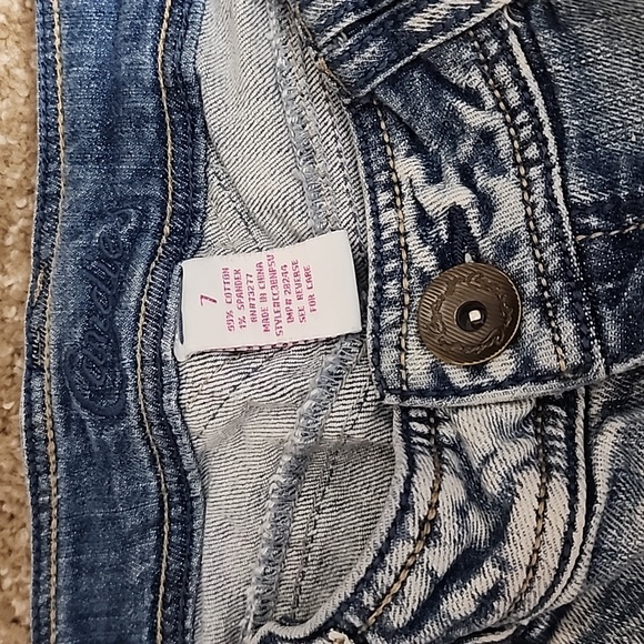 Candies Jean shorts - Picture 2 of 3